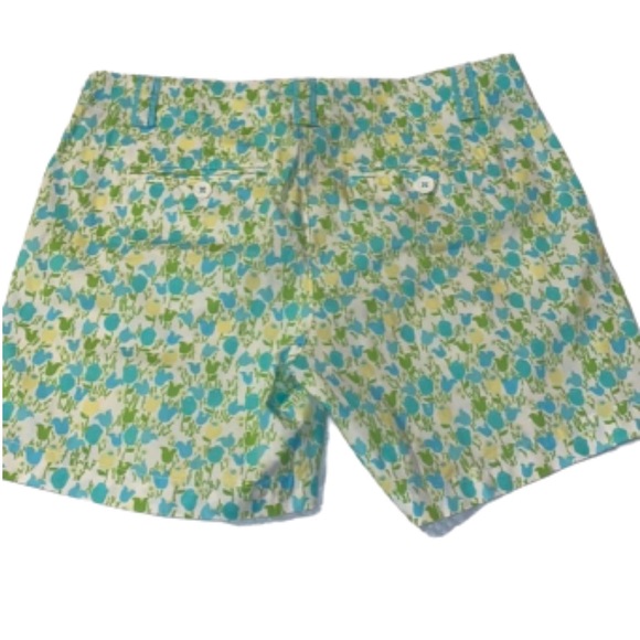 Lilly Pulitzer palm beach Fit shorts. Size 0 - Picture 2 of 7